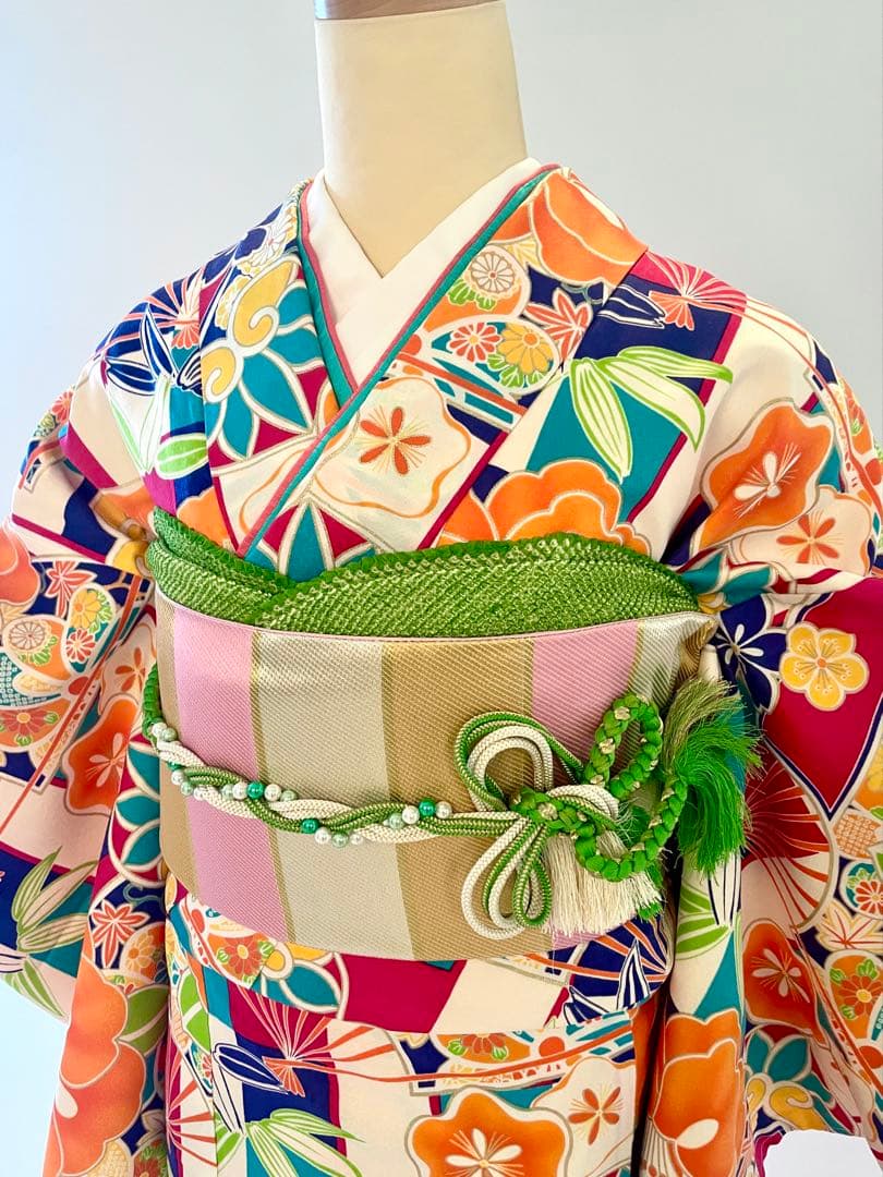 振袖（ほぼ新品・振袖単品・洗える着物・成人式・卒業式・レトロモダン・大正ロマン）