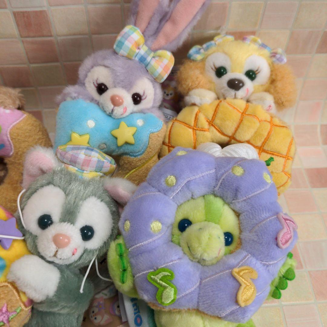 ダッフィー　フィルドウィズジョイ　ぬいぐるみバッジ　コンプリー　新品タグ付き