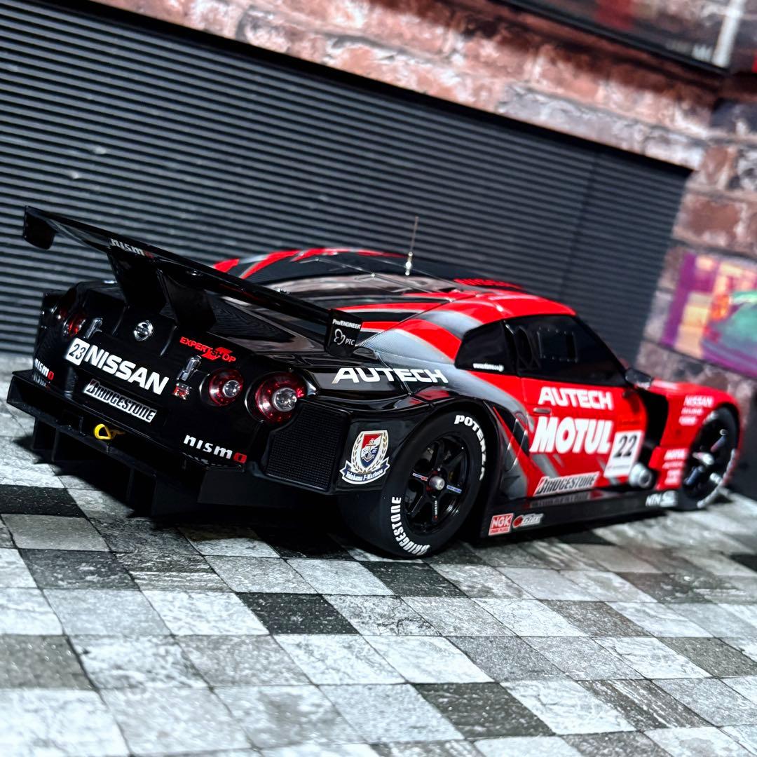 ニスモ特注 1/18 AUTOart ザナビィ NISMO GT-R 2008