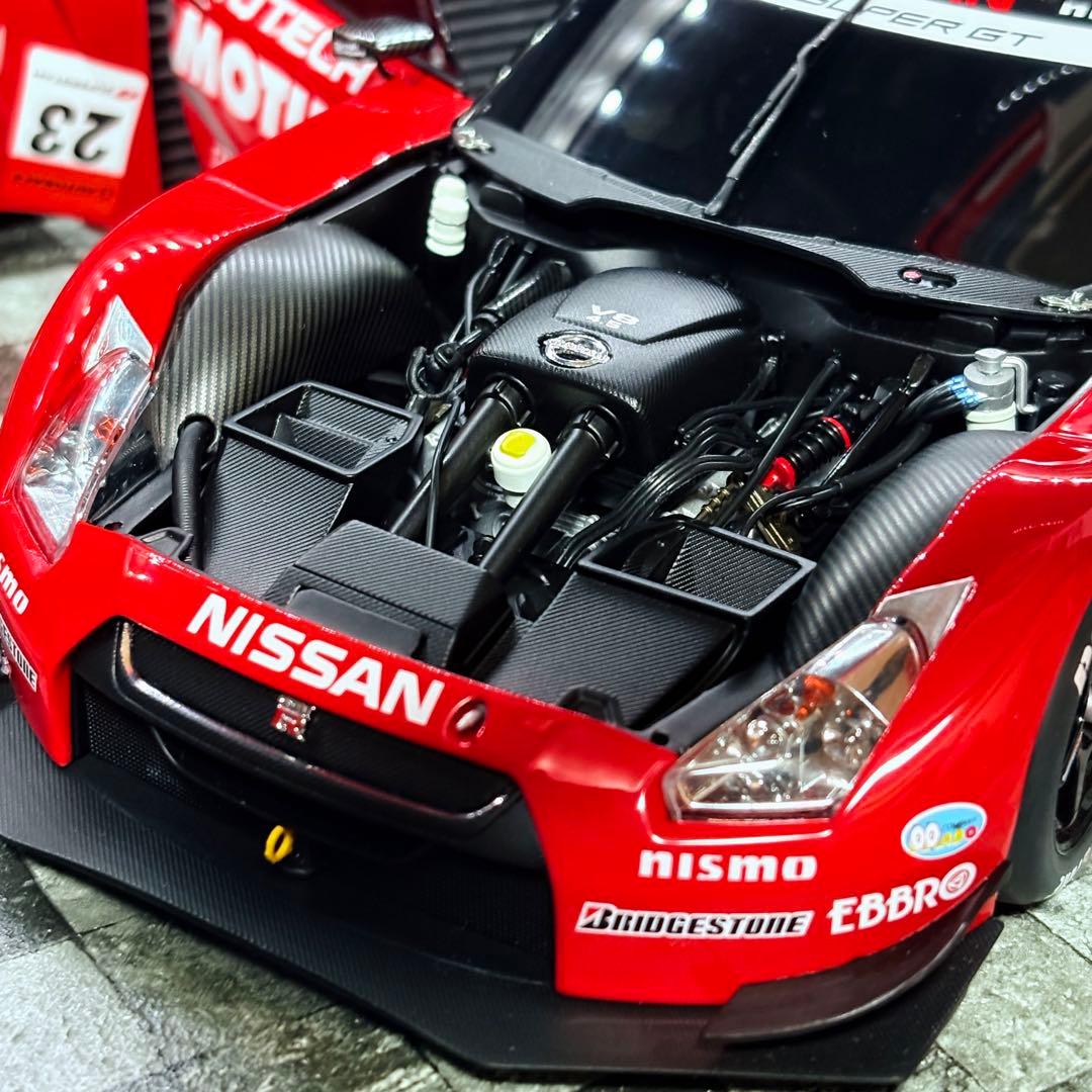 ニスモ特注 1/18 AUTOart ザナビィ NISMO GT-R 2008