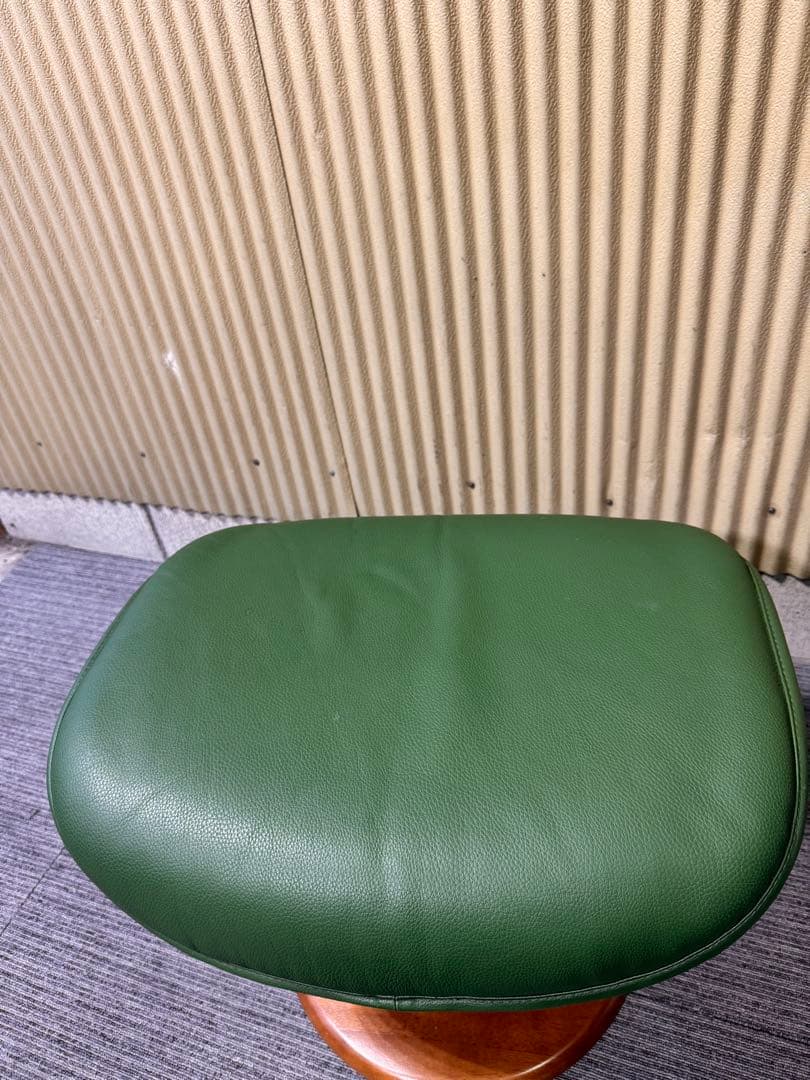 美品　カリモク　オットマン　リクライニング　パーソナルチェア　RT56