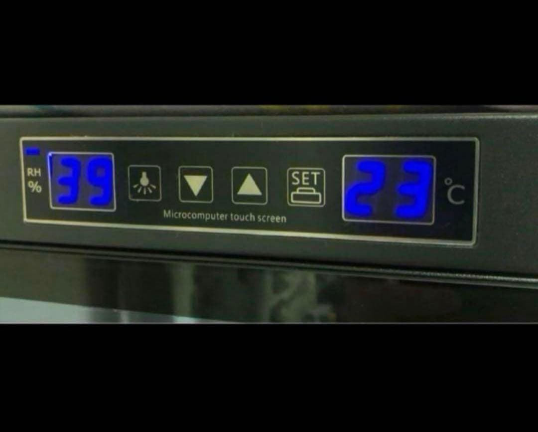 遊戯王 バスター・ブレイダー レリーフ 美品