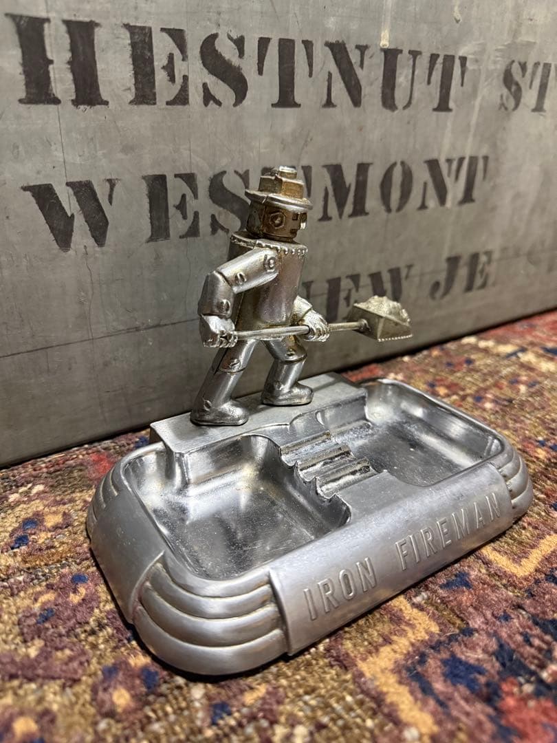 アンティーク雑貨 Iron Fireman Ashtray