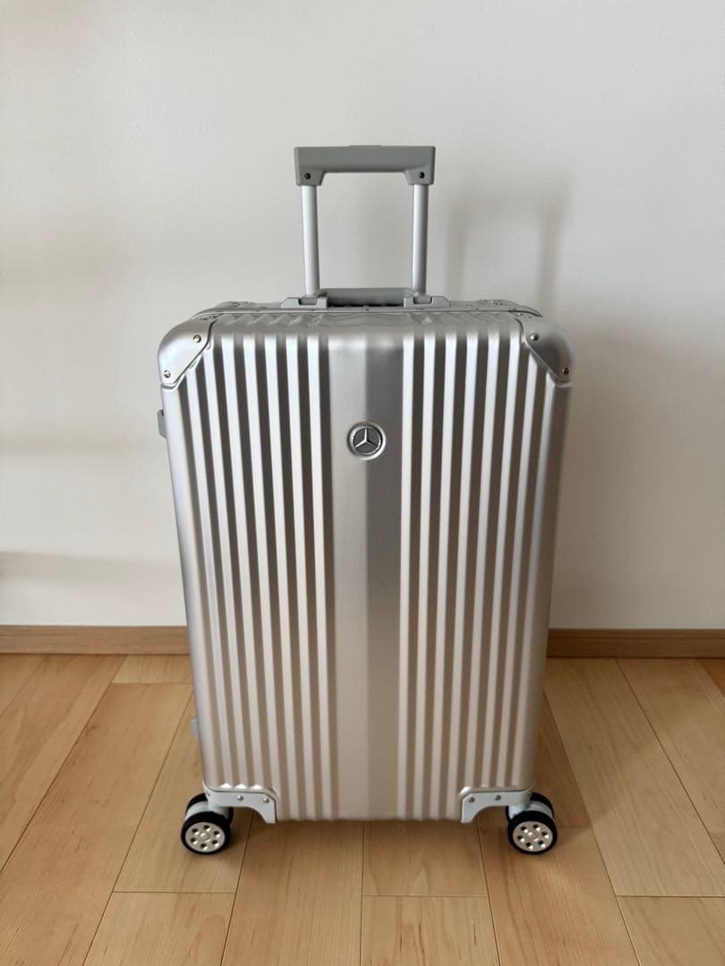 【新品未使用】【非売品】65Lメルセデスベンツ　アルミスーツケース