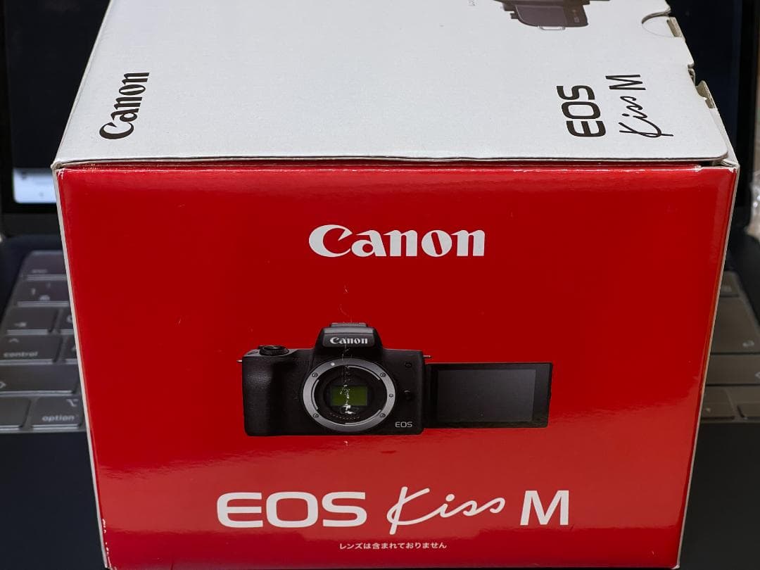 Canon EOS Kiss M（ボディ＋純正箱）単品出品