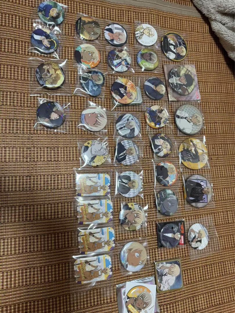 アニメキャラクター缶バッジセット