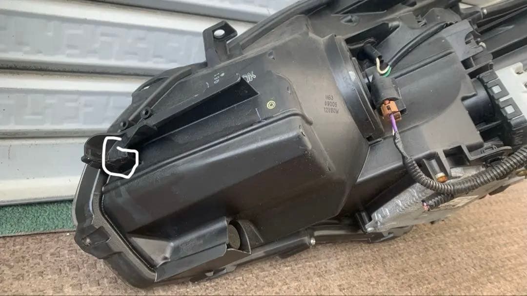 中古 トヨタ 純正 プリウス 《 ZVW30 》 右ヘッドライト Koito