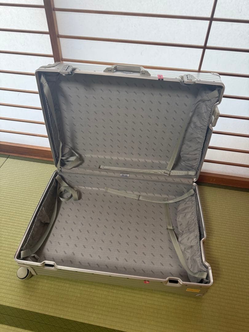 【希少】リモワ　プルタブ4輪　スーツケース