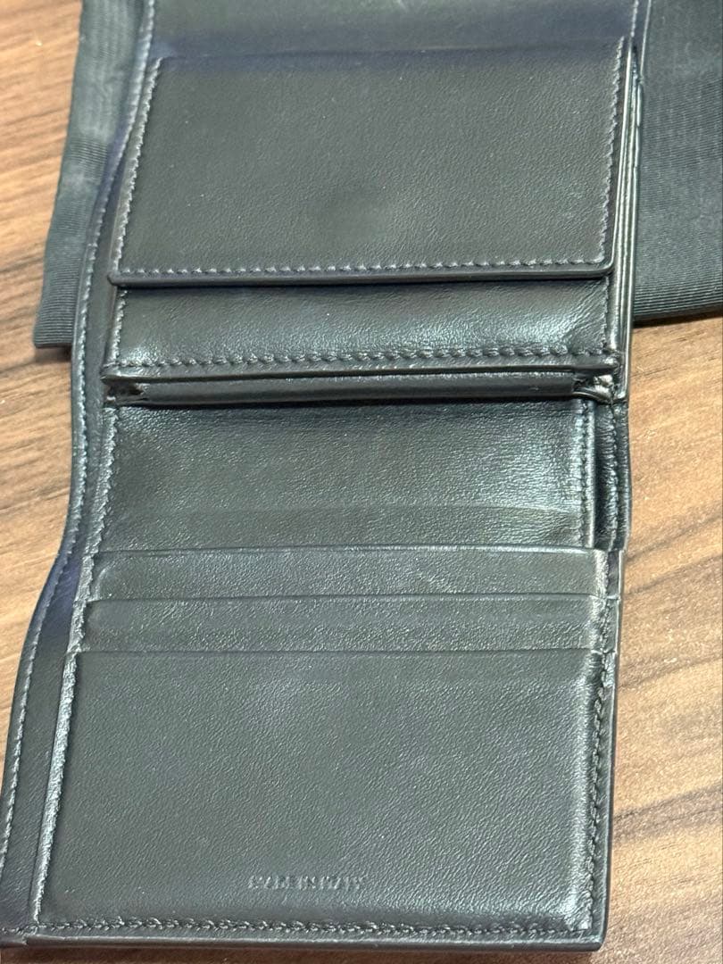 即購入OK✨美品✨CELINE✨黒 レザー ✨二つ折り財布✨