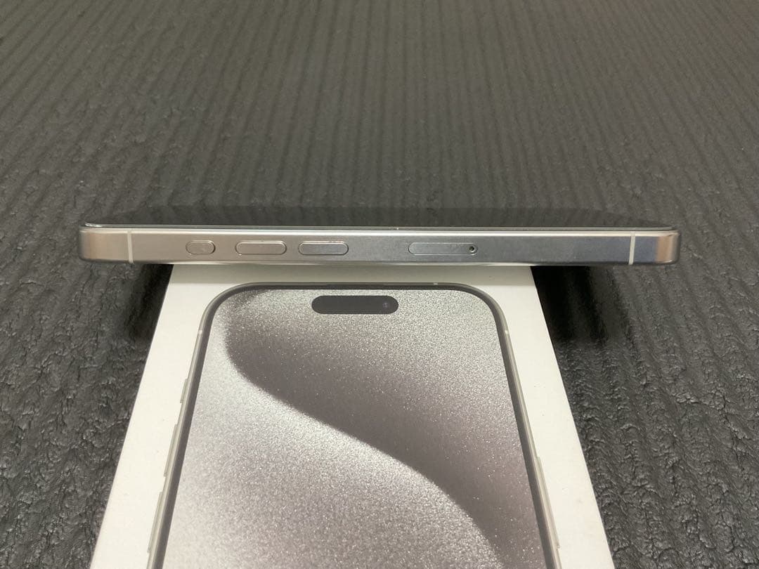 iPhone 15 Pro 256GB SIMフリー ホワイト Apple