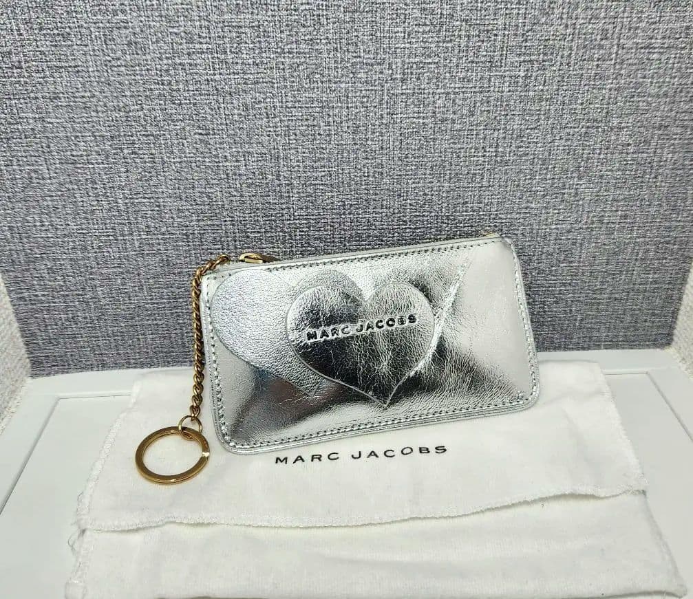 レア 新品 MARC JACOBS ケース キーリング付きポーチ シルバー
