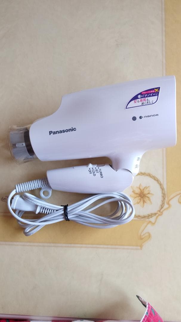 【美品】パナソニック ヘアドライヤー EH-NA5A 海外対応 2018年製