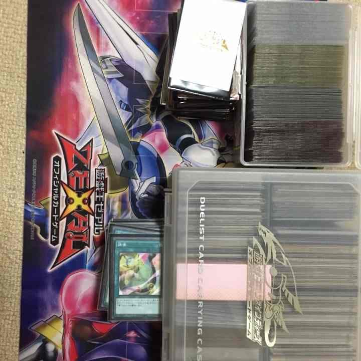 引退 遊戯王 写真四枚