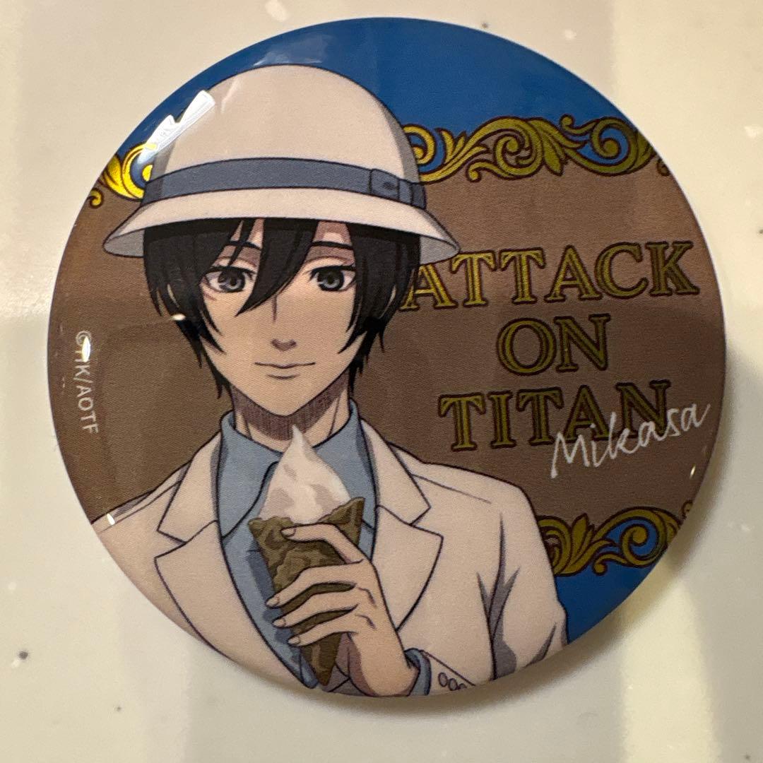 進撃の巨人　ミカサ　メタリック缶バッジ　くじメイト
