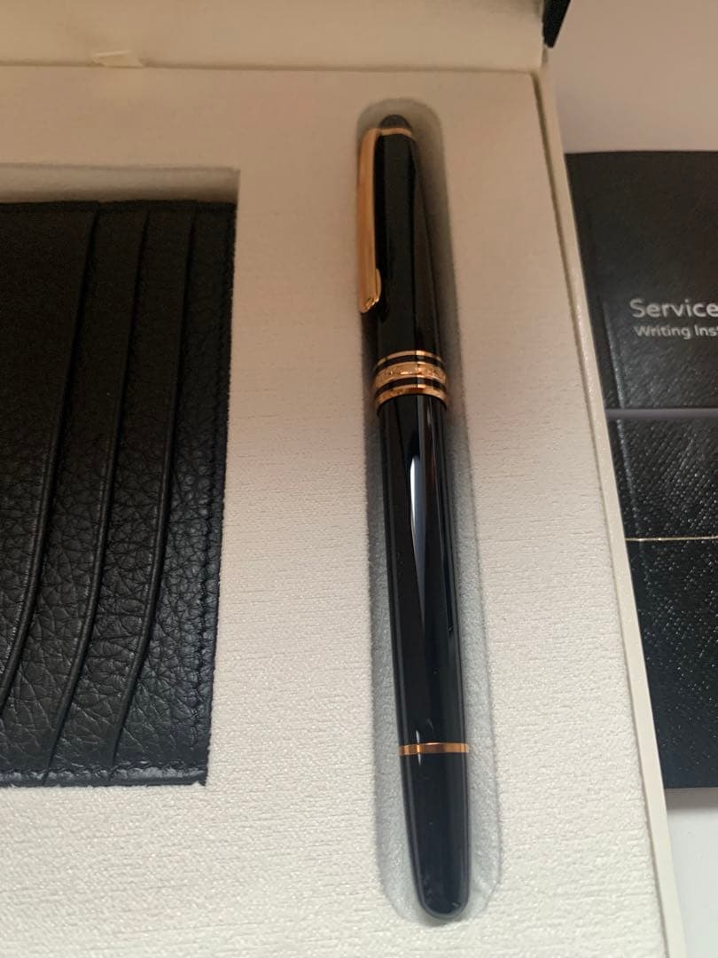 モンブラン　マイスターシュテュックボールペン&ポケットホルダーセット新品