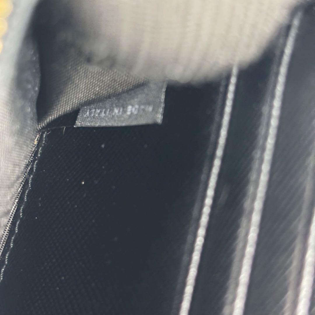 極美品　PRADA プラダ　長財布　二つ折り　M08