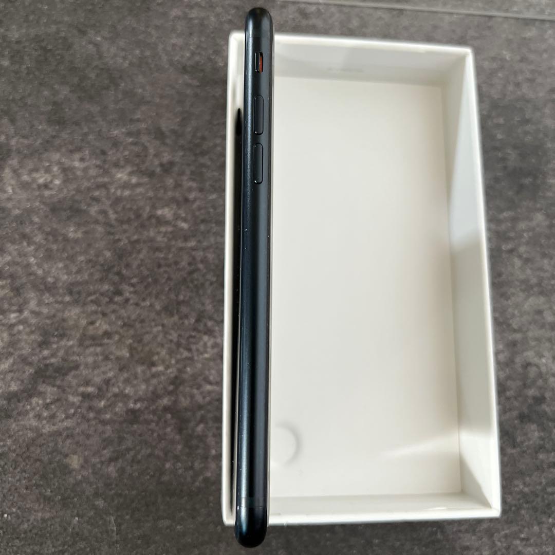 【美品】Apple iPhone SE (第3世代) 128GB バッテリ84%