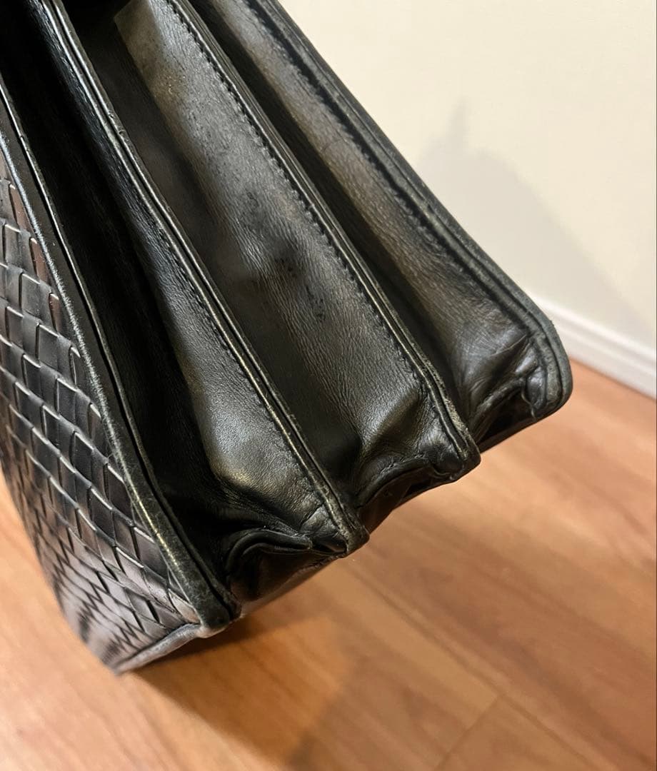 BOTTEGA VENETA イントレチャート ブリーフケース レザー