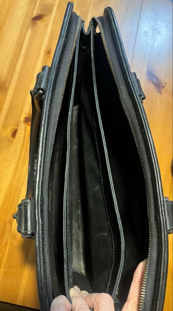 BOTTEGA VENETA イントレチャート ブリーフケース レザー