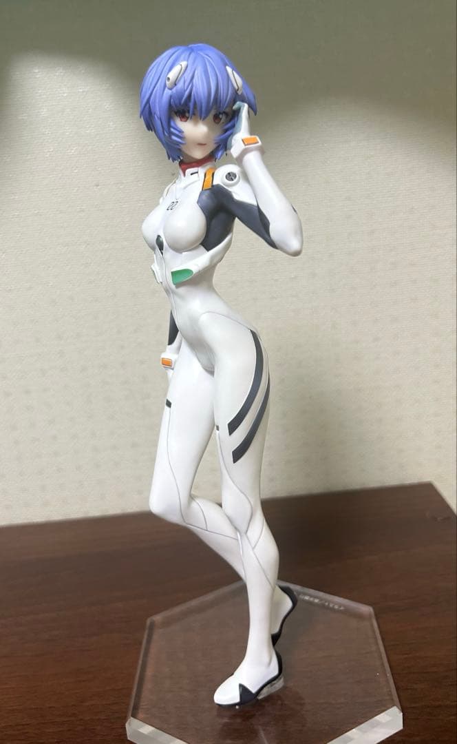 愛蔵版】新世紀エヴァンゲリオン」 綾波レイ 1/7 ［KADOKAWA]