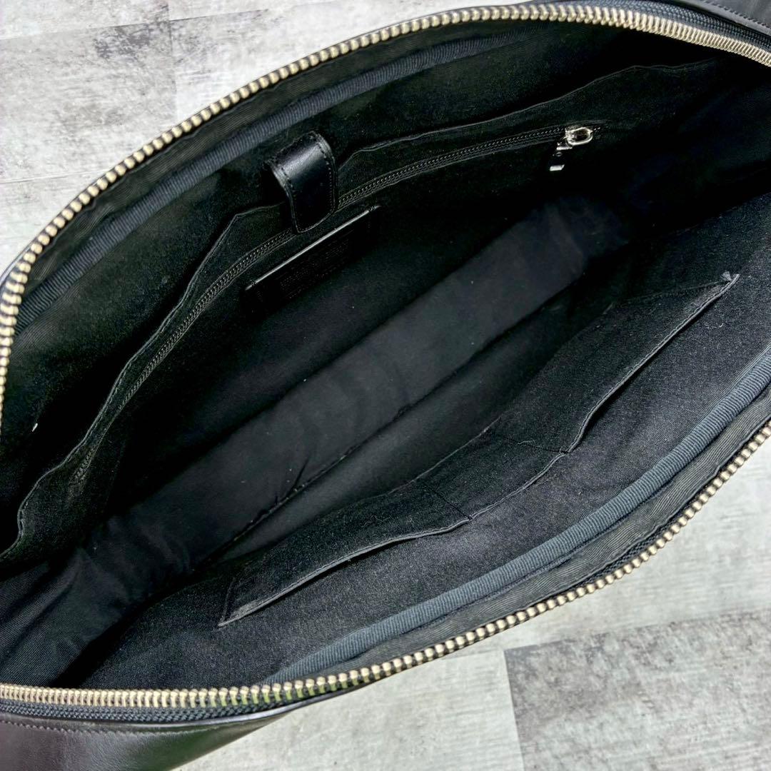 美品 コーチ 2way エンボス シグネチャー ビジネスバッグ ブリーフケース