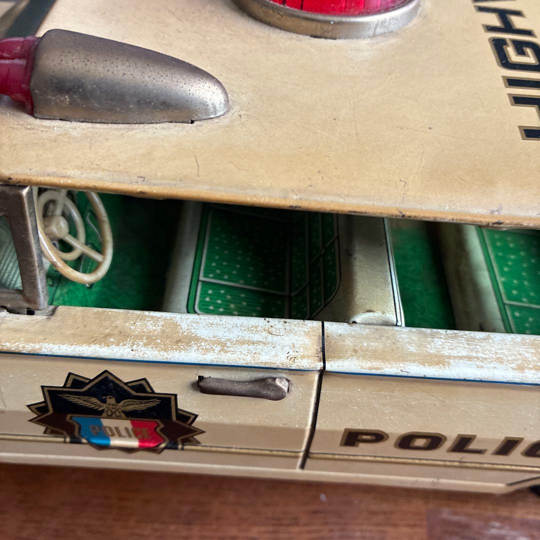 ハイウェイパトロールカー 金属製　（野村）