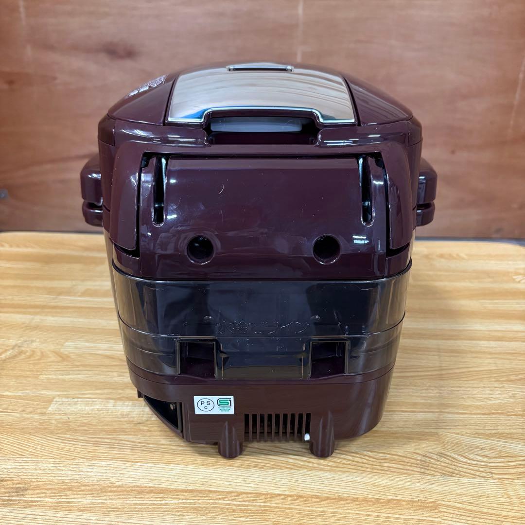 一都三県限定　配送無料　電気圧力鍋　ZOJIRUSHI 象印　3.0L