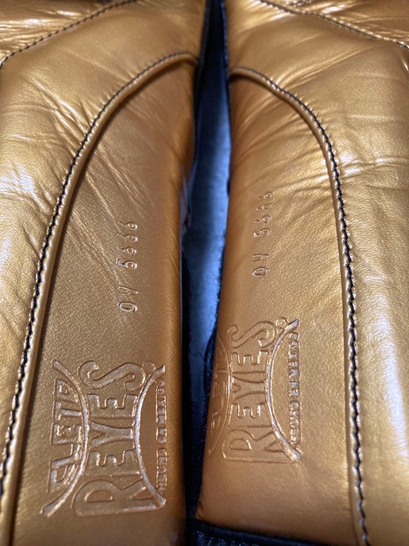 REYES ボクシンググローブ 黒/金 14oz