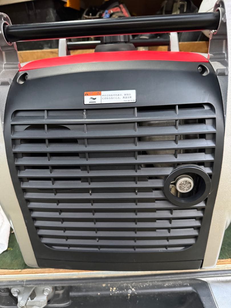 新品　新ダイワ インバーター発電機 iEG2000M 送料込み！