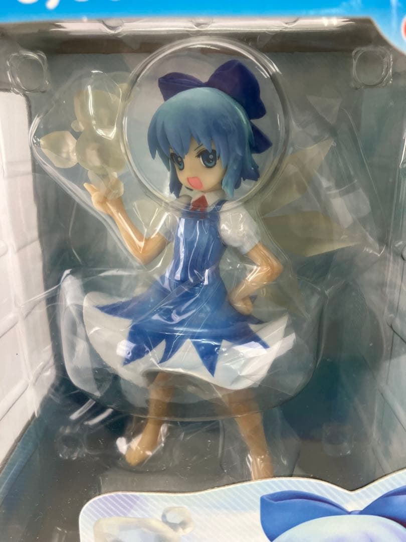 【新品】東方Project 氷の小さな妖精 チルノ(ノンスケールPVC製)