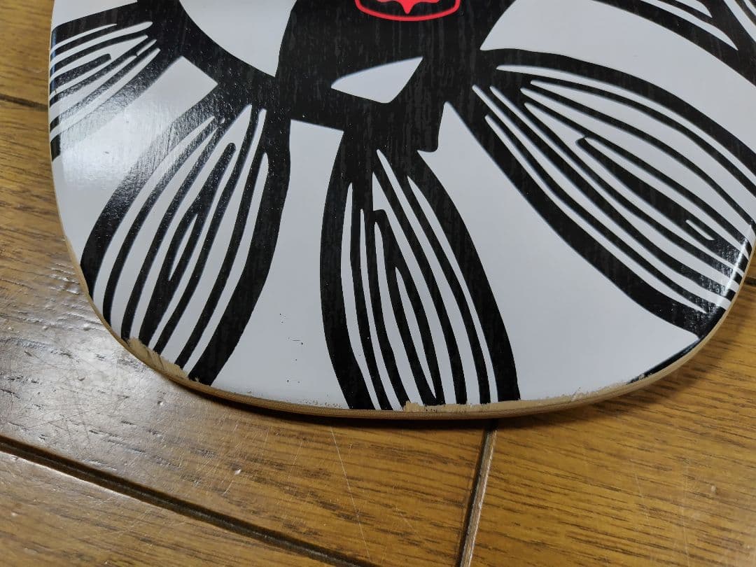 カーヴァー Yago Dour スケートボード