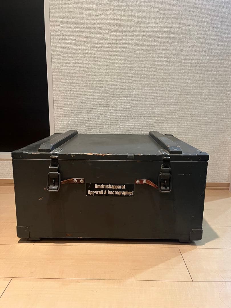 ミリタリーボックス　アウトドア　軍ものスイス軍　60年代60s 実物ミリタリー