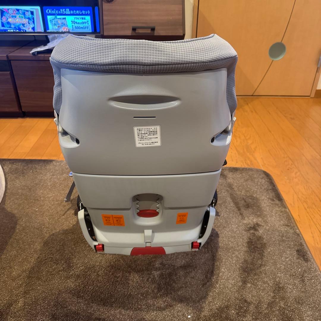 ポルシェ　チャイルドシート　 ISO fix対応