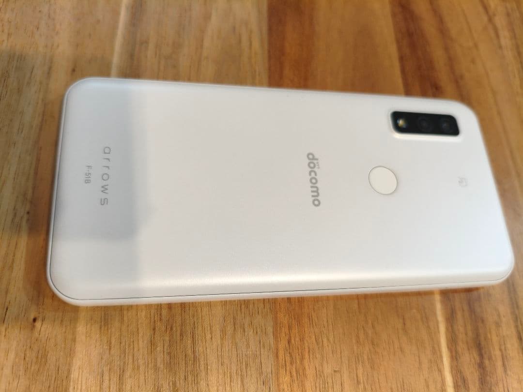 【美品】docomo/arrows We/F-51B/64GB/スマホ