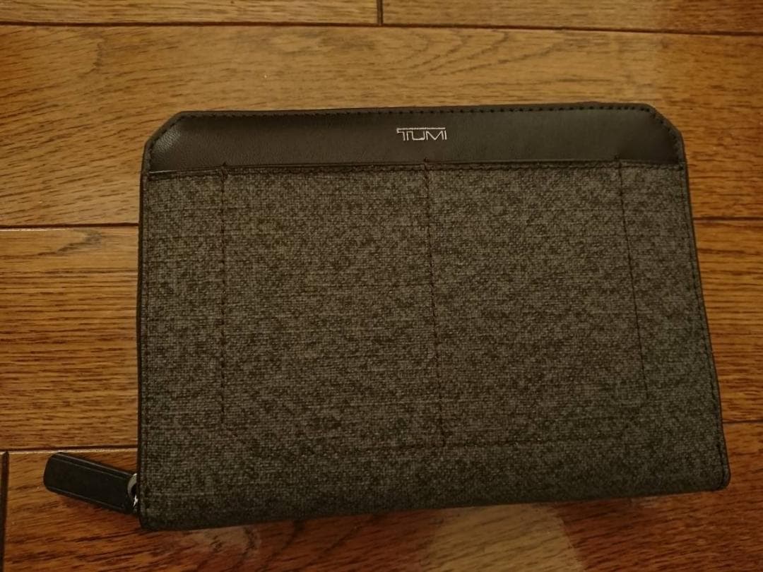 パスポートケース　財布　ウォレット　TUMI　トゥミ　通勤　ビジネス