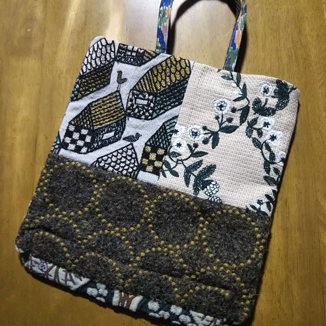 ミナペルホネン／ピーストーストバッグ