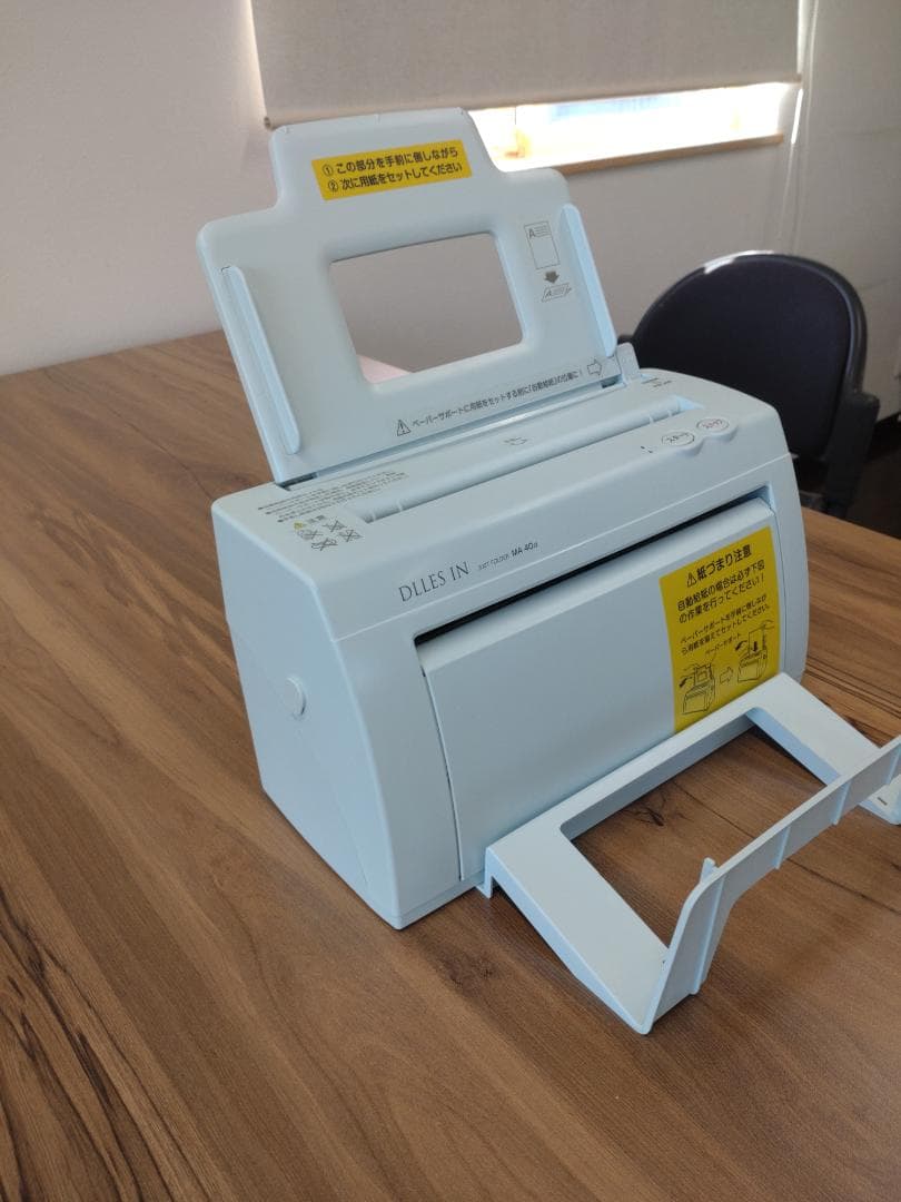 卓上型自動紙折り機 MA40α DLLES IN ドレスイン