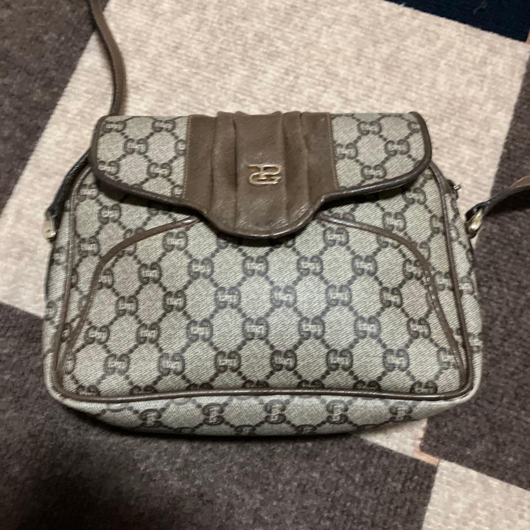 グッチプラスショルダーバック