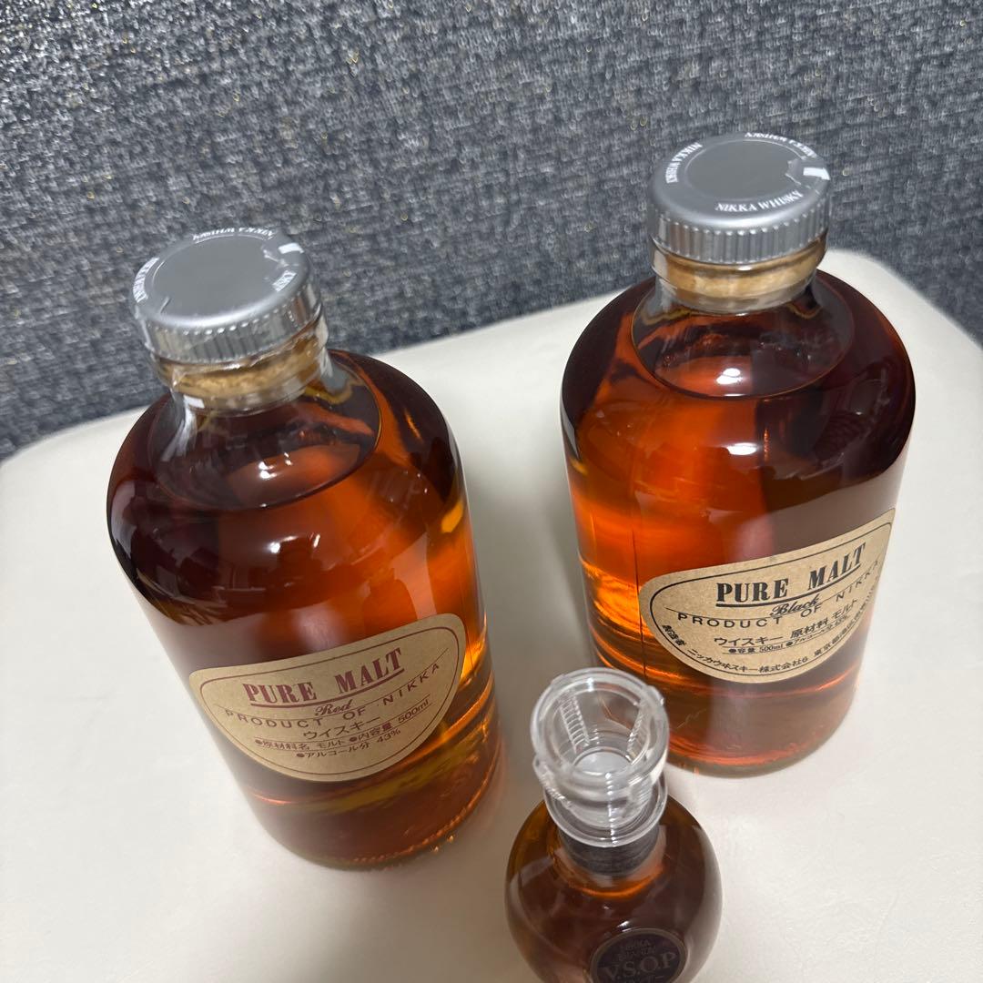 ニッカウイスキーPURE MALT 赤と黒V.S.O.P.ミニボトルをサービス