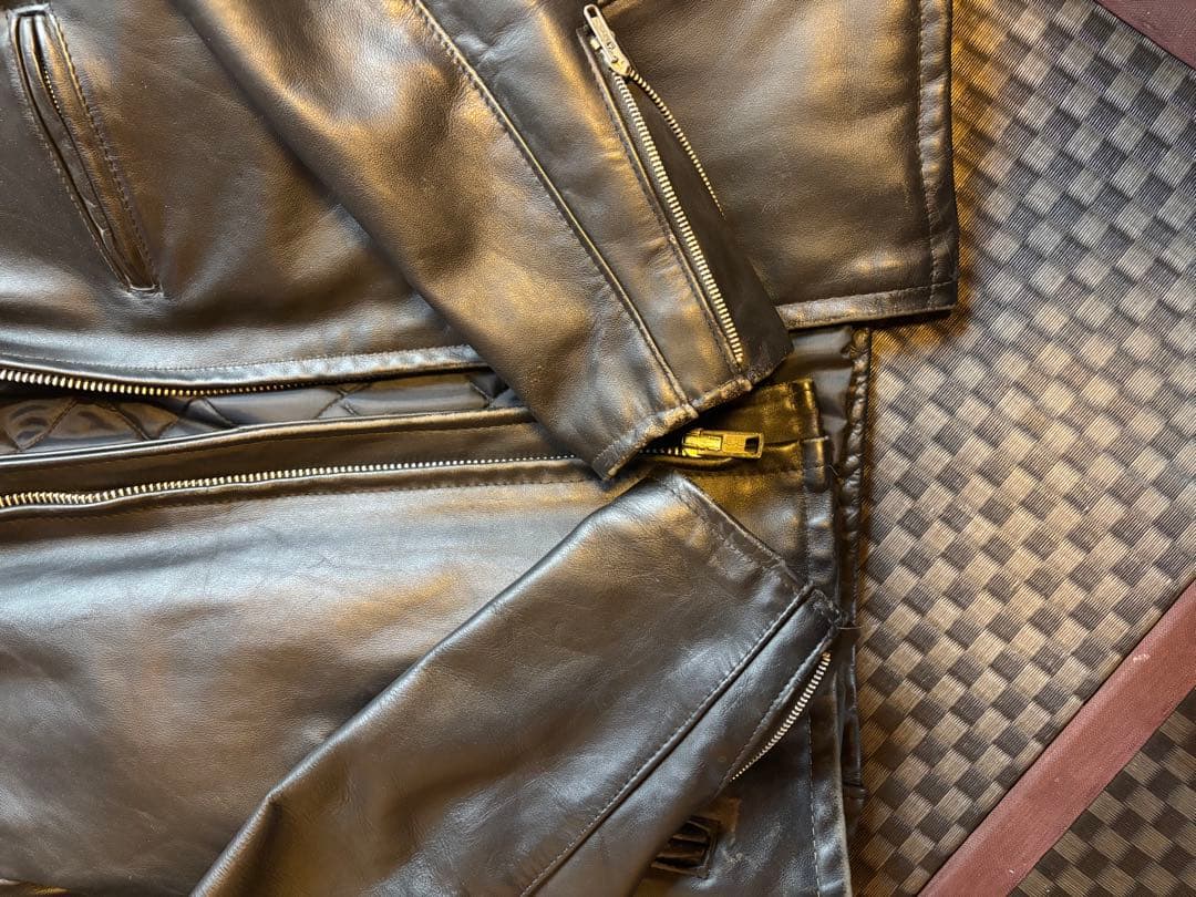 ［金欠により大値幅下げ！早い者勝ち‼️］ Schott シングルライダース　40