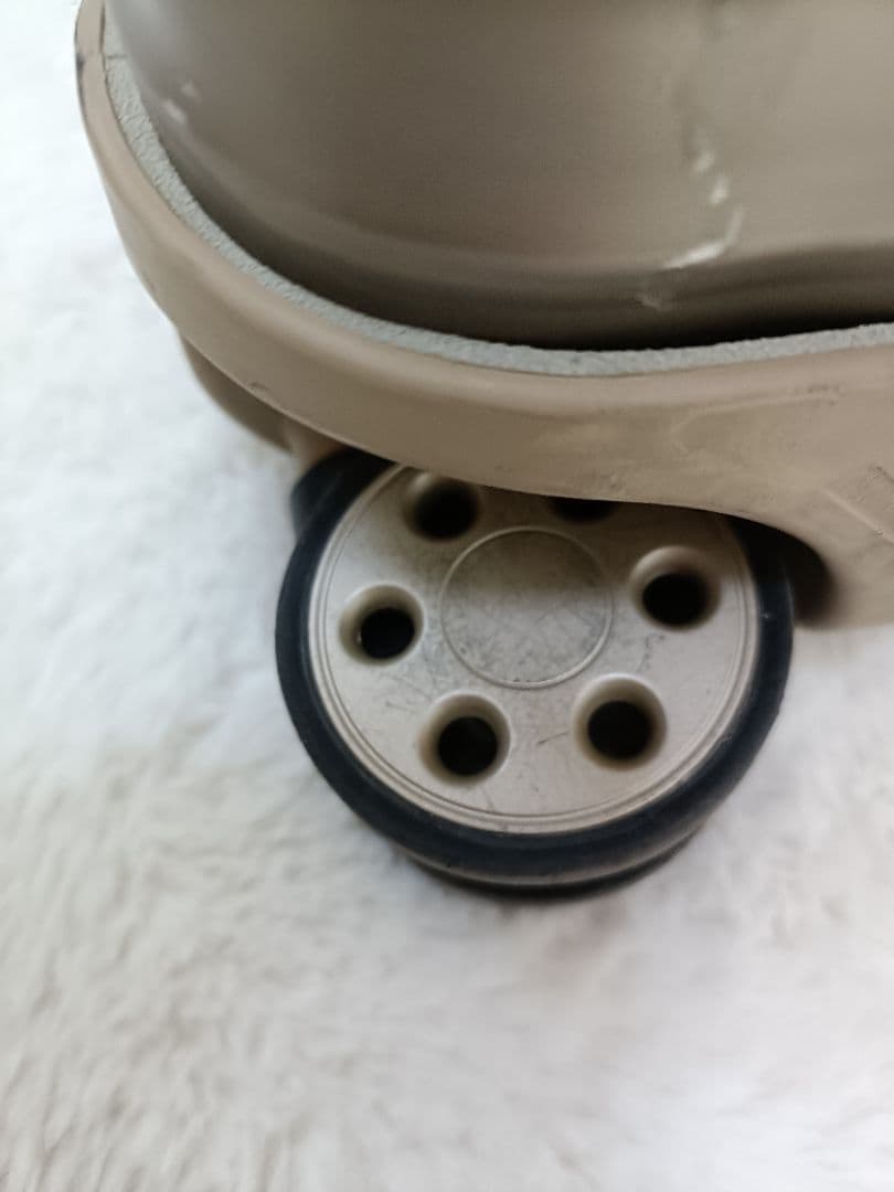 リモワ　トパーズ チタニウム