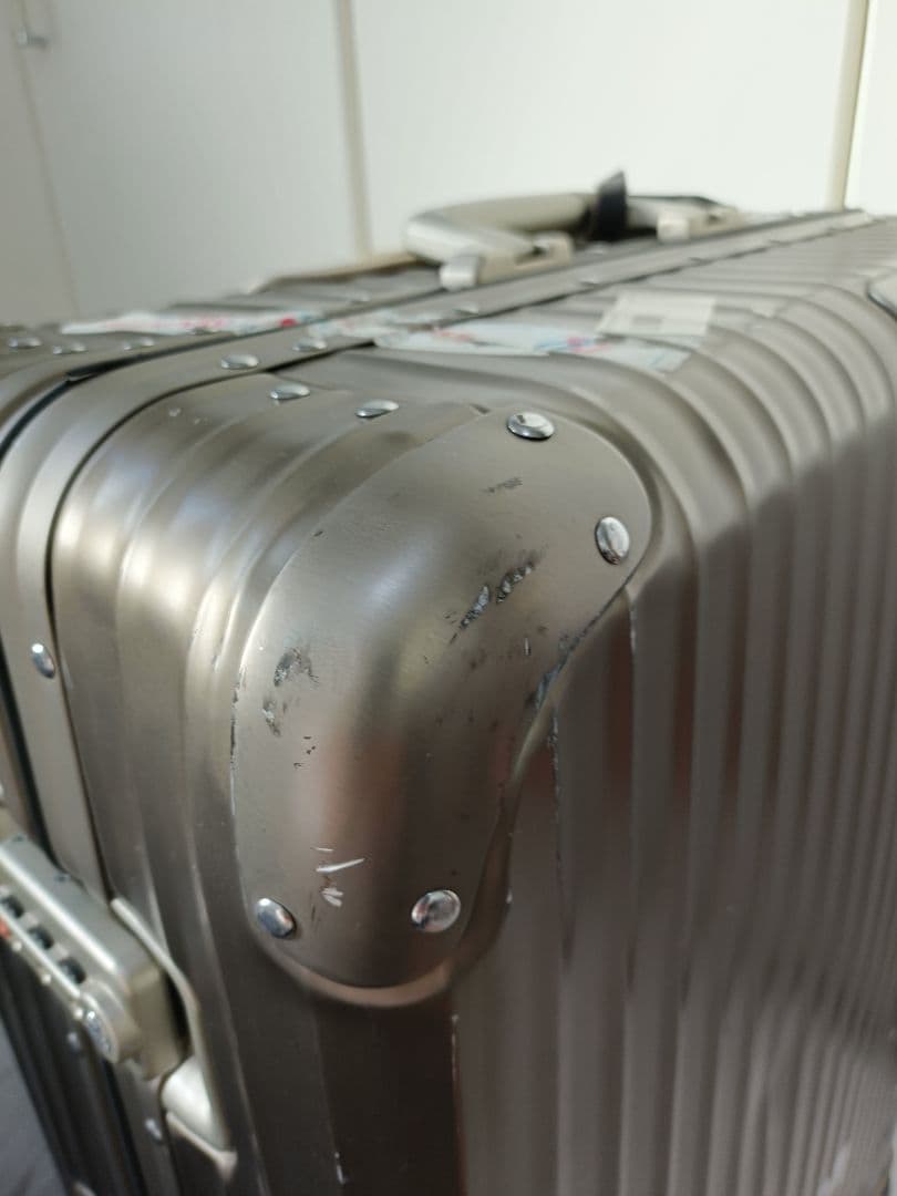 リモワ　トパーズ チタニウム