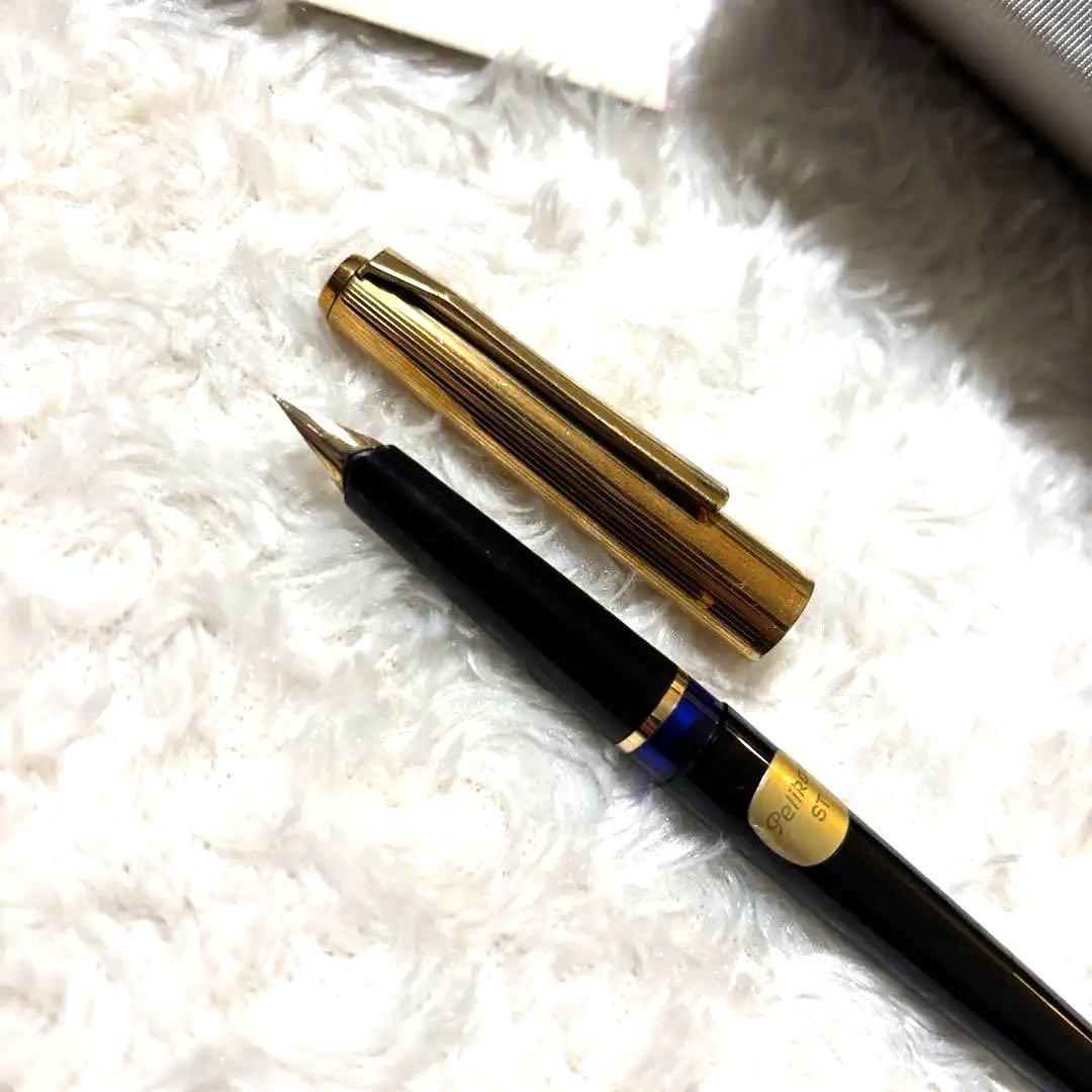 ペリカンヴィンテージ万年筆　PELIKAN30 ケース付き