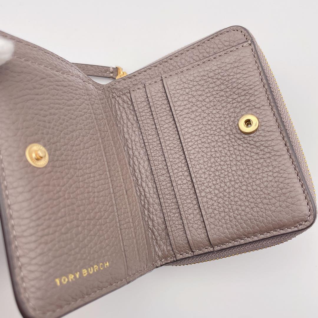 美品✨Tory Burch トリーバーチ 二つ折り財布 グレージュ 金ロゴ