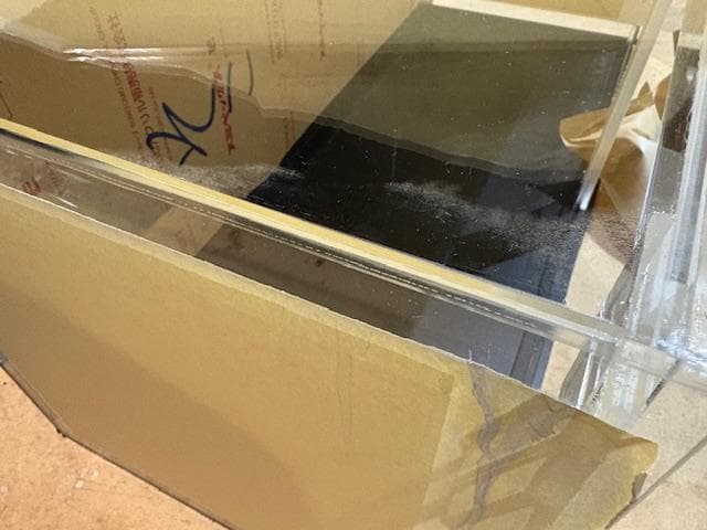 値下げ(訳あり）アクリル水槽 5×5mm 900×350×350（汚れあり）