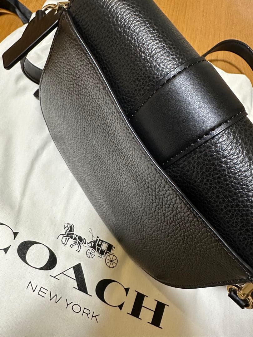 COACH ブラック ショルダーバッグ