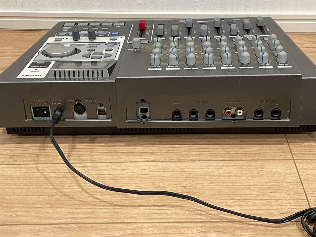TASCAM HDDマルチトラックレコーダー DP-01FX
