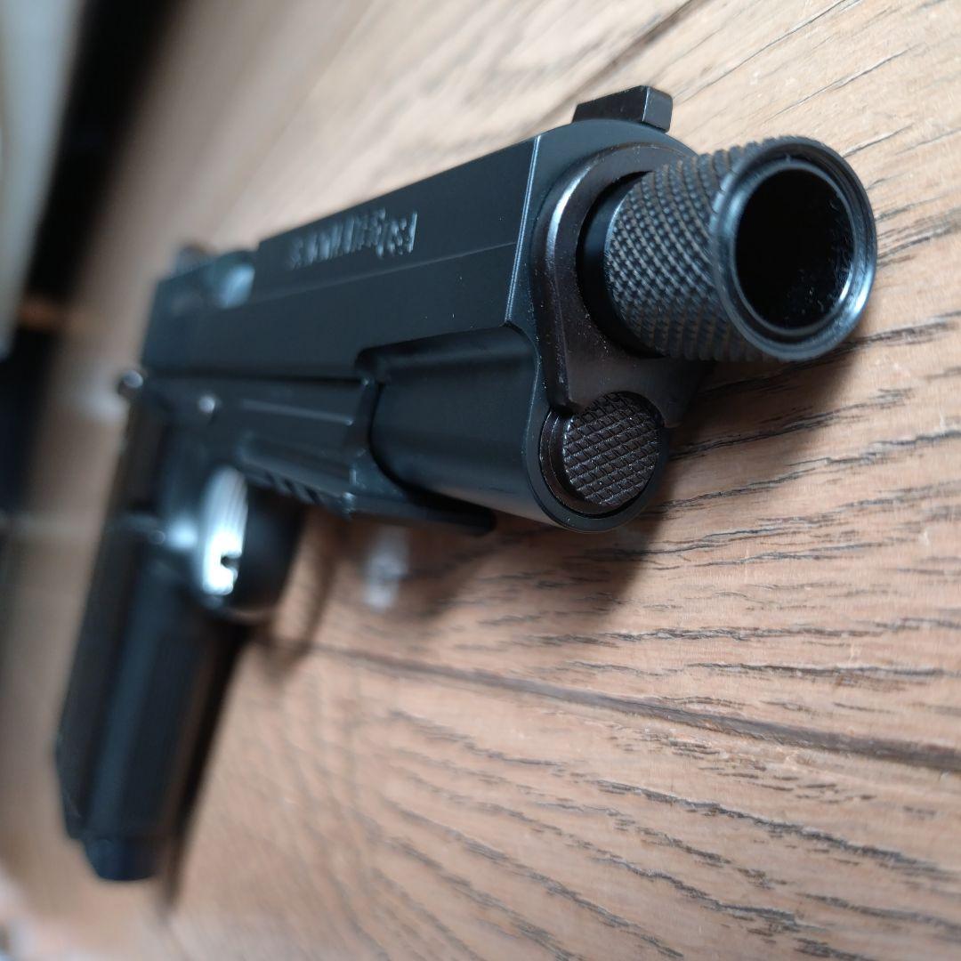 ウエスタンアームズ　SIG1911 ブラックウォーター　アルタモントグリップ