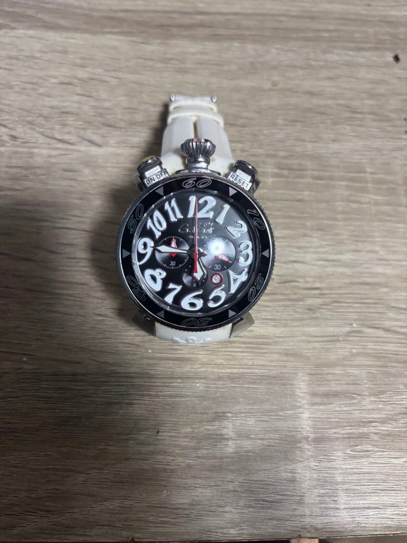 ラバーベルト アナログ時計 ブラック