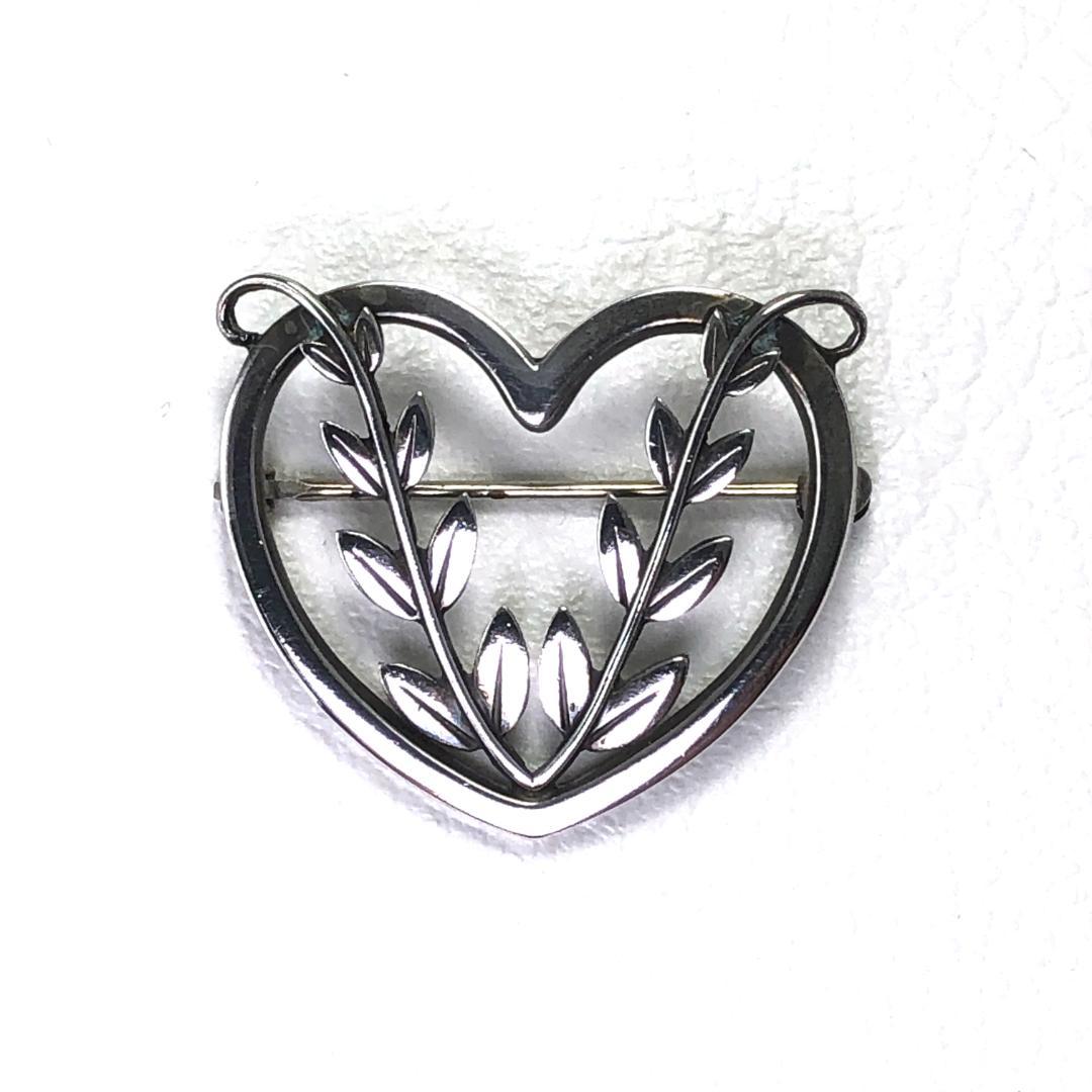 【美品・箱付き】ジョージジェンセン／ハート・植物 ブローチ SV925／242B
